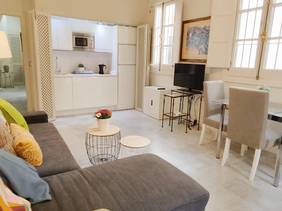 Homeyseville-Bright Apartment At Santa Cruz 4 Pax, Parking Optional المظهر الخارجي الصورة